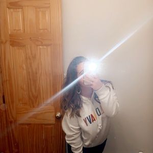 Meet your Posher, Chloe